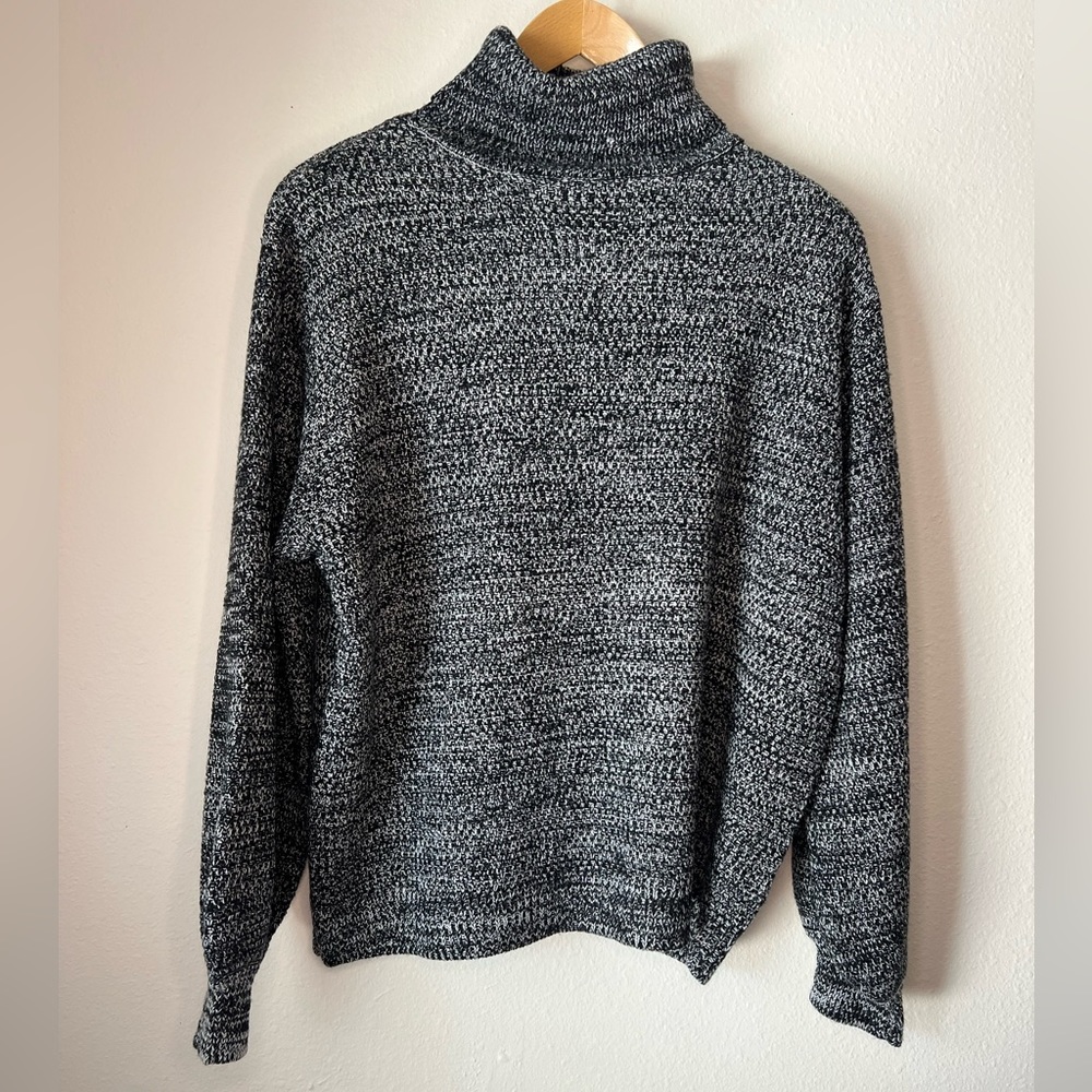 Gray Zenana Turtleneck Sweater size L